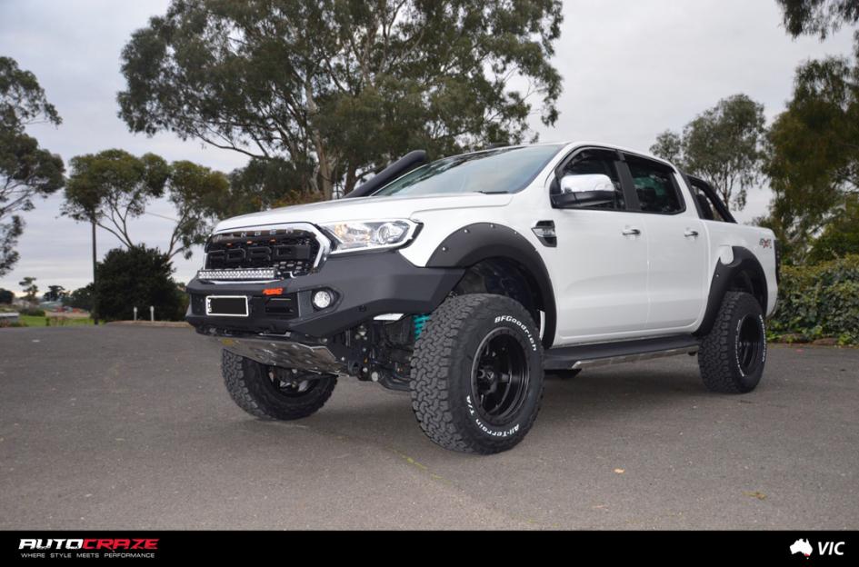 FORD-RANGER-TROPHY-MATTE-BLACK-WITH-ANTHRACITE-RING